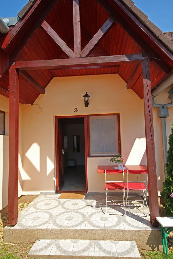 Pension Elisabeth Balatonlelle Exterior photo