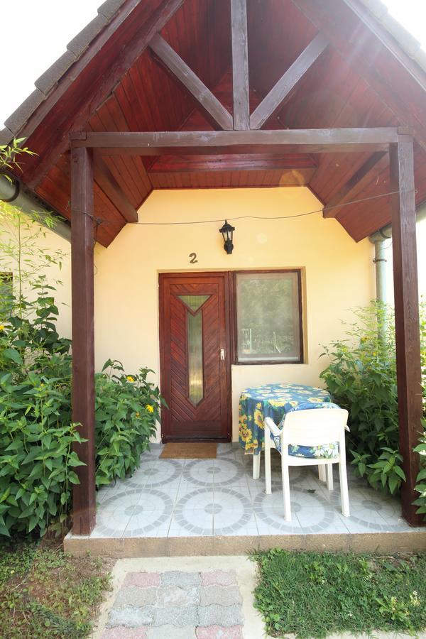 Pension Elisabeth Balatonlelle Exterior photo
