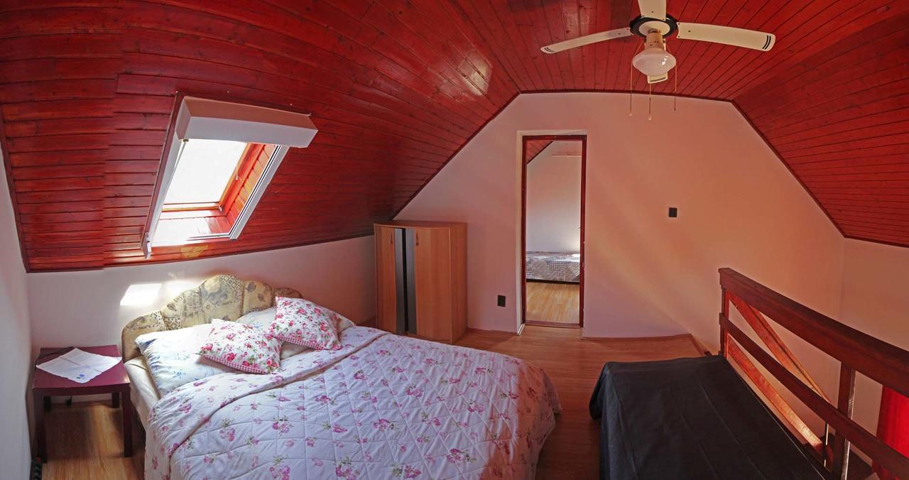 Pension Elisabeth Balatonlelle Exterior photo